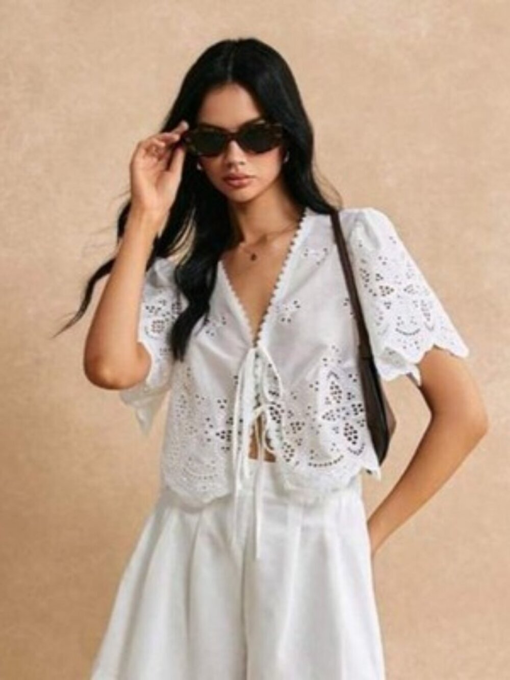 White Cotton Eyelet Crop Blouse Tie Front Size XL Boho